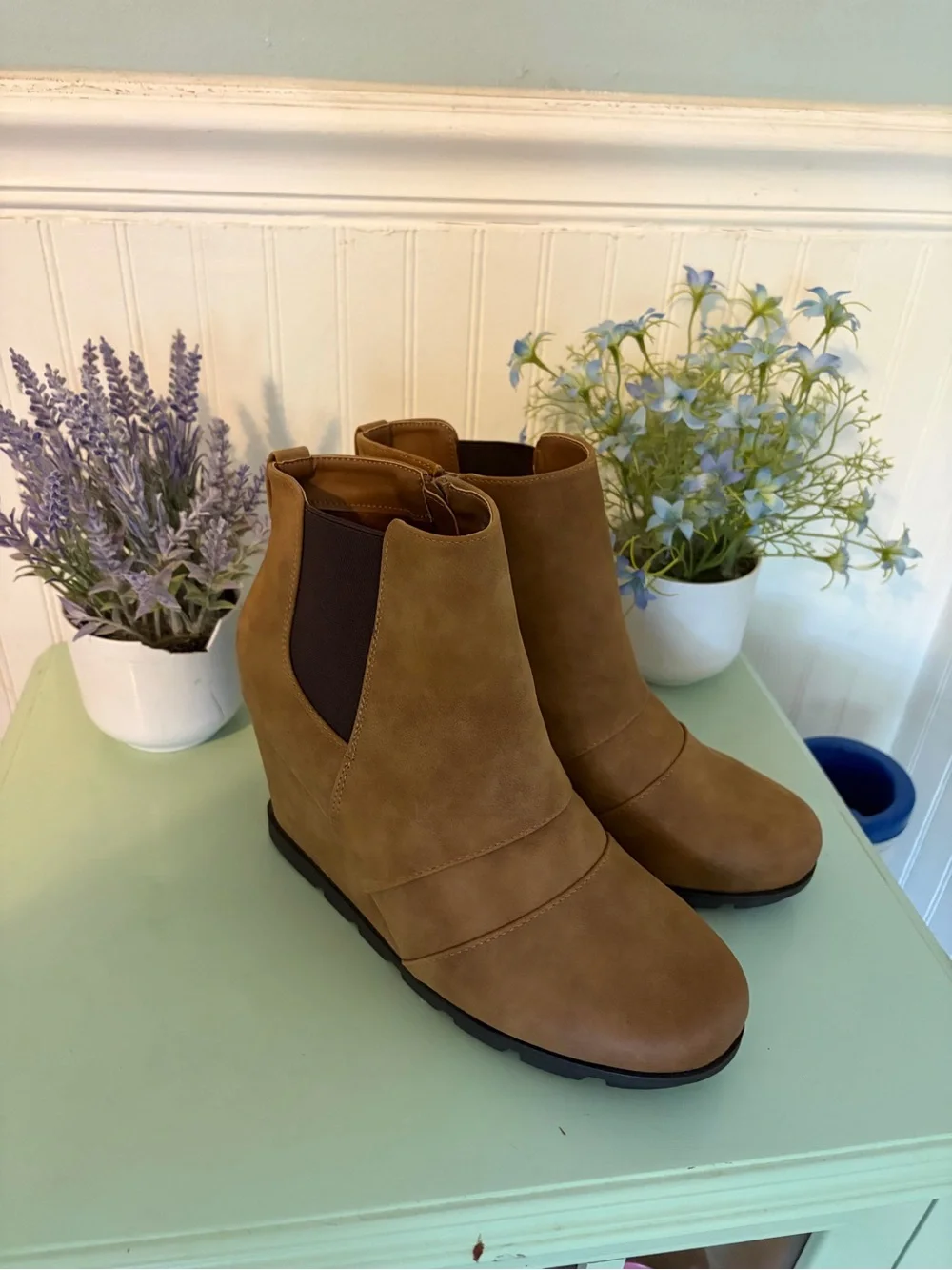 Women's Tan Wedge Ankle Boots